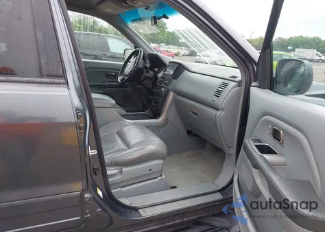2004 Honda Pilot Ex-L z USA, uszkodzony, nr VIN 2HKYF18644H590308